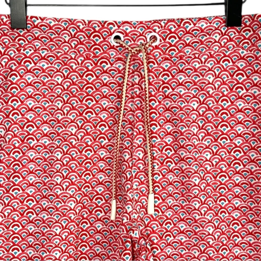 JOHNNIE-O Men's Manteo Half Elastic 9” Surf Short size Medium in Fish Scale